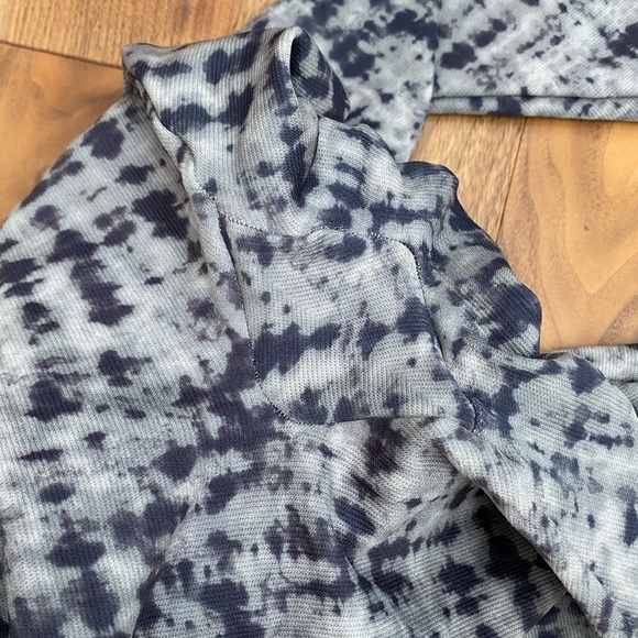 SPANX Look At Me Now tie dye grey watercolor Seamless Leggings ,Size S - Picture 8 of 8